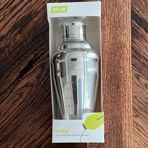 Stainless Steel True Vista Silver Cocktail Shaker  NIB NWT